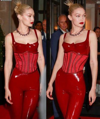 شاهد .. جيجي حديد تخطف الأنظار باللون الأحمر.. ومعطفها الكبير حديث المتابعين