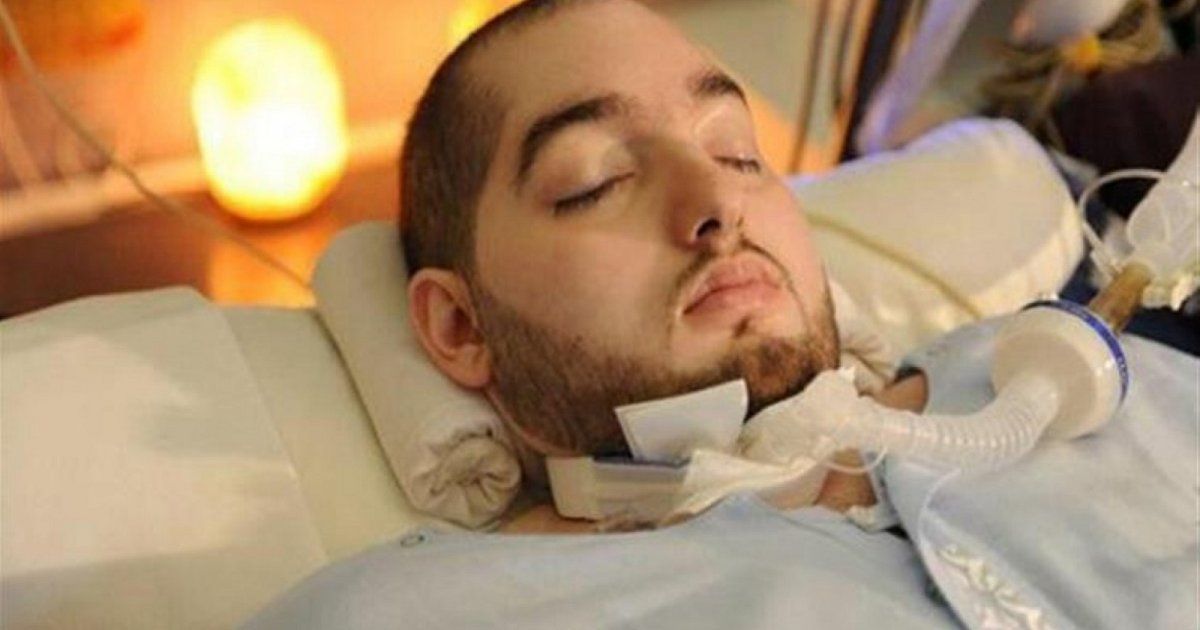 شاهد .. أحدث ظهور للأمير النائم يتصدر مواقع التواصل الاجتماعي.. هل تغيّر شكله؟