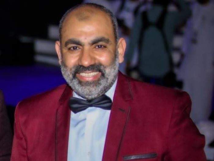 شاهد .. محسن منصور يطلب الدعاء لوالده بعد نقله إلى المستشفى....إليكم التفاصيل