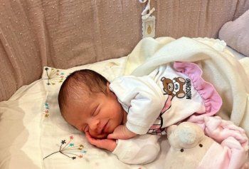 شاهد .. كريستيانو رونالدو يكشف عن إسم مولودته