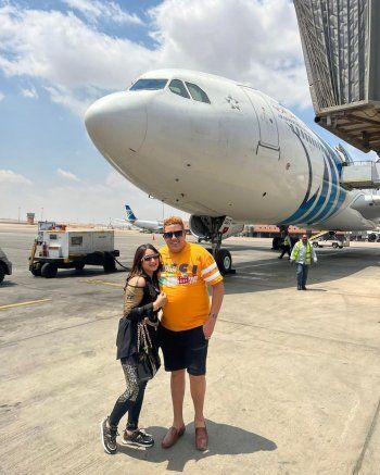 شاهد .. حمو بيكا يحتضن زوجته بأحدث ظهور لهما وهكذا وصفها - بالصورة