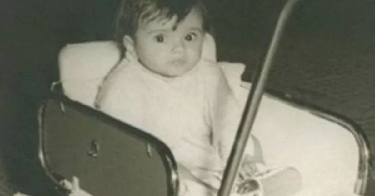 شاهد .. كبر وأصبح فناناً عربياً بشهرة عالمية.. خمنوا هوية هذا الطفل