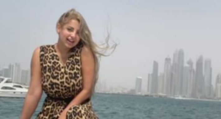 مي حلمي لبست ” التايجر ” و بتزغلل العيون – شاهد