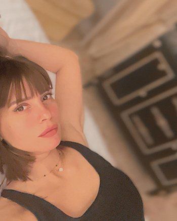 شاهد .. بالصورة - إيمان العاصي تخطف الأنظار من دون ماكياج...وهذا ما قالته