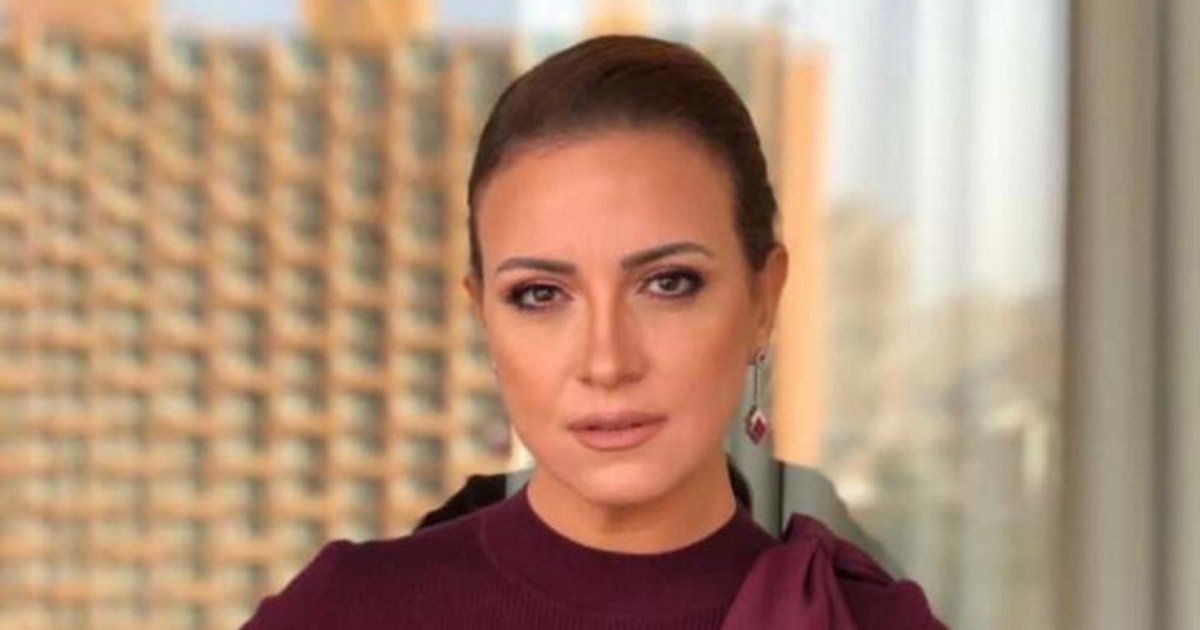 شاهد .. ريهام عبد الغفور بصورة رومانسية مع زوجها على الشاطئ