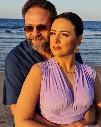 شاهد .. ريهام عبد الغفور بصورة رومانسية مع زوجها على الشاطئ