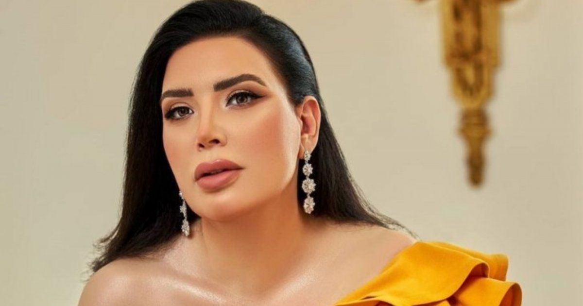 شاهد .. عبير صبري تحتفل بعيد زواجها الرابع بصورة رومانسية