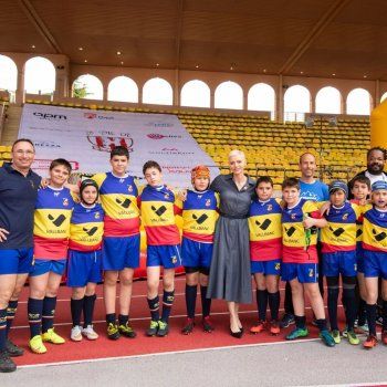 شاهد .. بالصورة - الأميرة شارلين دو موناكو بإطلالة من علامة سويسرية كم يبلغ ثمن فستانها؟