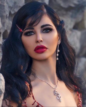 شاهد .. خاص الفن - ياسمين نيار تتهم هذا الشخص بالإحتيال عليها