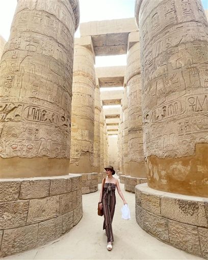 نسرين طافش بتدلع وعملت غرام في الكرنك 2 – شاهد