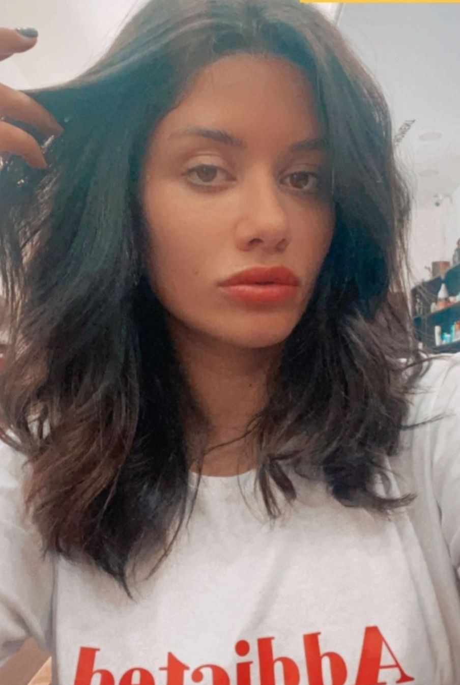 سنتيا خليفه تخطف الانظار في احدث اطلالتها- شاهد