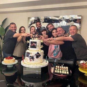 شاهد .. بالصور - إليسا تحتفل بنجاح "من أول دقيقة"