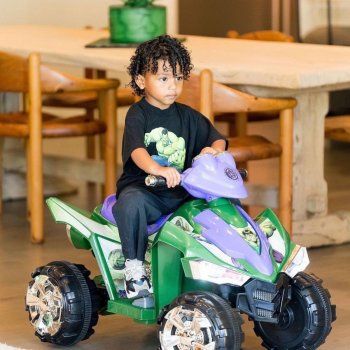 شاهد .. كيم كاردشيان تحتفل بعيد ميلاد إبنها.. شاهدوا إطلالتها