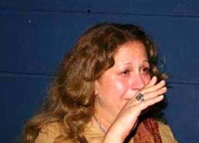 تطورات حالة الفنانة سمية الألفي بعد العلاج الكيماوي.. شعرها تساقط