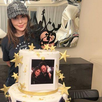 شاهد .. بالصور - إليسا تحتفل بنجاح "من أول دقيقة"