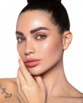 شاهد .. بالصورة - داليدا خليل بإطلالة جديدة ومكياجها يخطف الأنظار