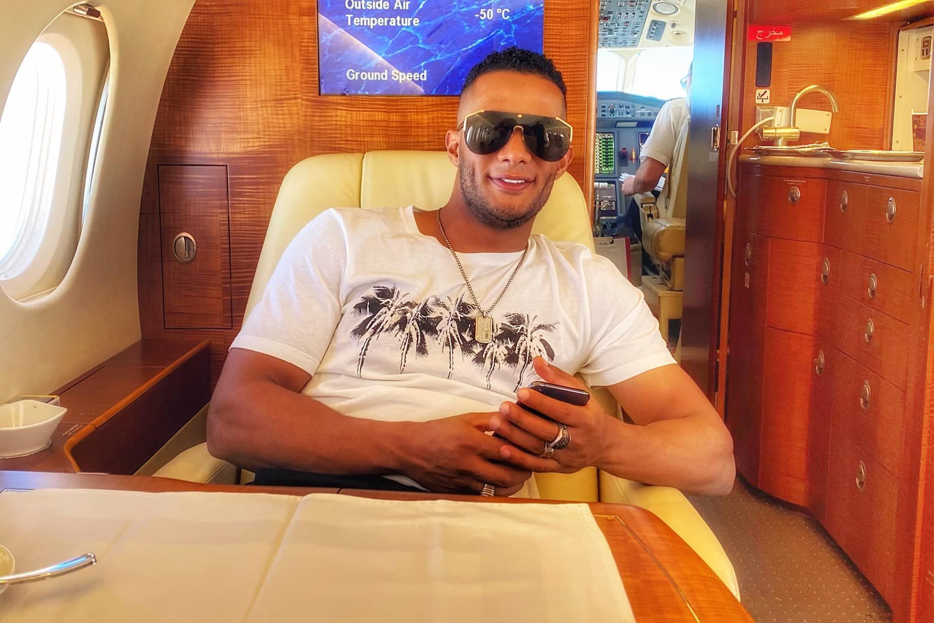 نمبر وان ” محمد رمضان ” ينشر صورة من إحدى حفلاته – شاهد