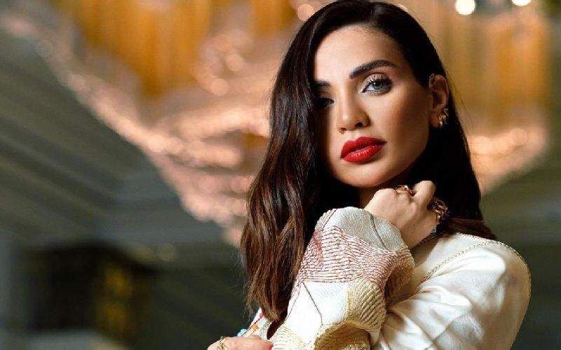 شاهد .. بالصورة - داليدا خليل بإطلالة جديدة ومكياجها يخطف الأنظار