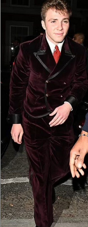 شاهد .. بالصور - روكو ريتشي إبن مادونا يشق طريقه ويبدع في هذا المجال