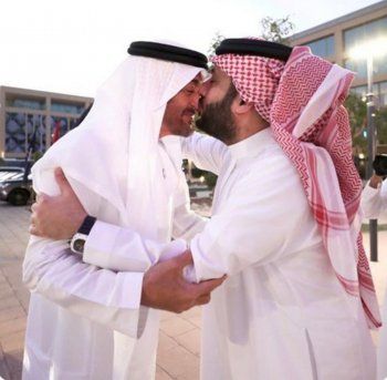 شاهد .. هذا ما قاله المستشار تركي آل الشيخ عن استلام الشيخ محمد بن زايد آل نهيان الحكم في الإمارات-بالصورة