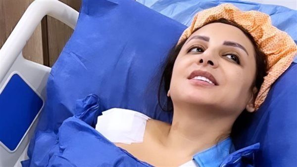 أنغام تجري عملية جراحية في الكتف وتفاصيل حالتها الصحية : ألف سلامة