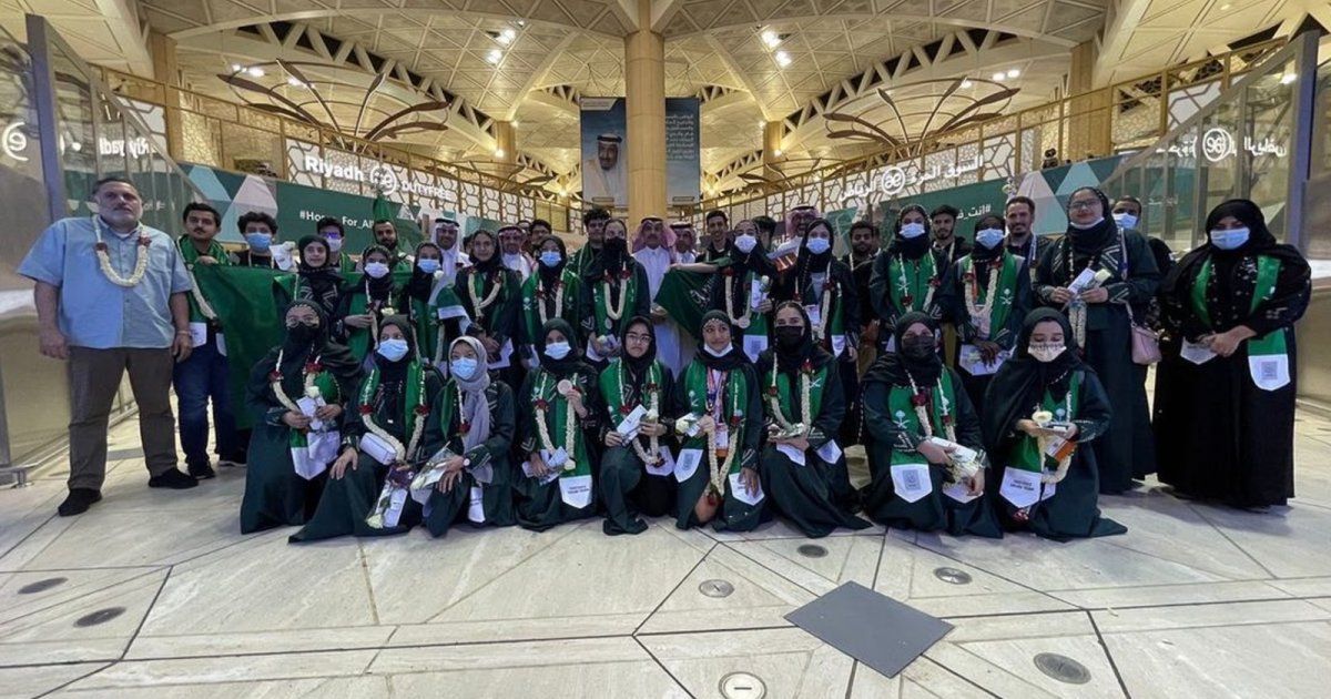 شاهد .. فايز المالكي وإبراهيم الحساوي وغيرهم يحتفلون بنجاحات شباب المملكة في معرض آيسف الدولي 2022