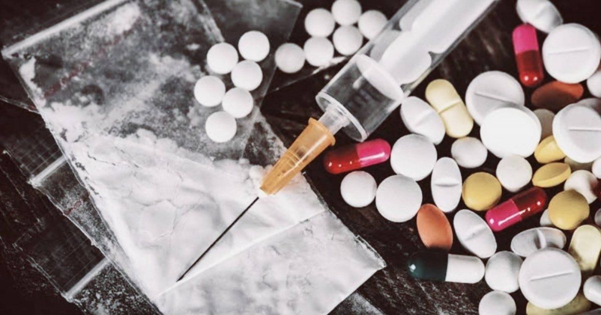 شاهد .. تعرفوا إلى أبرز النجوم الذين قتلتهم المخدرات.. تفاصيل مأساوية للغاية!