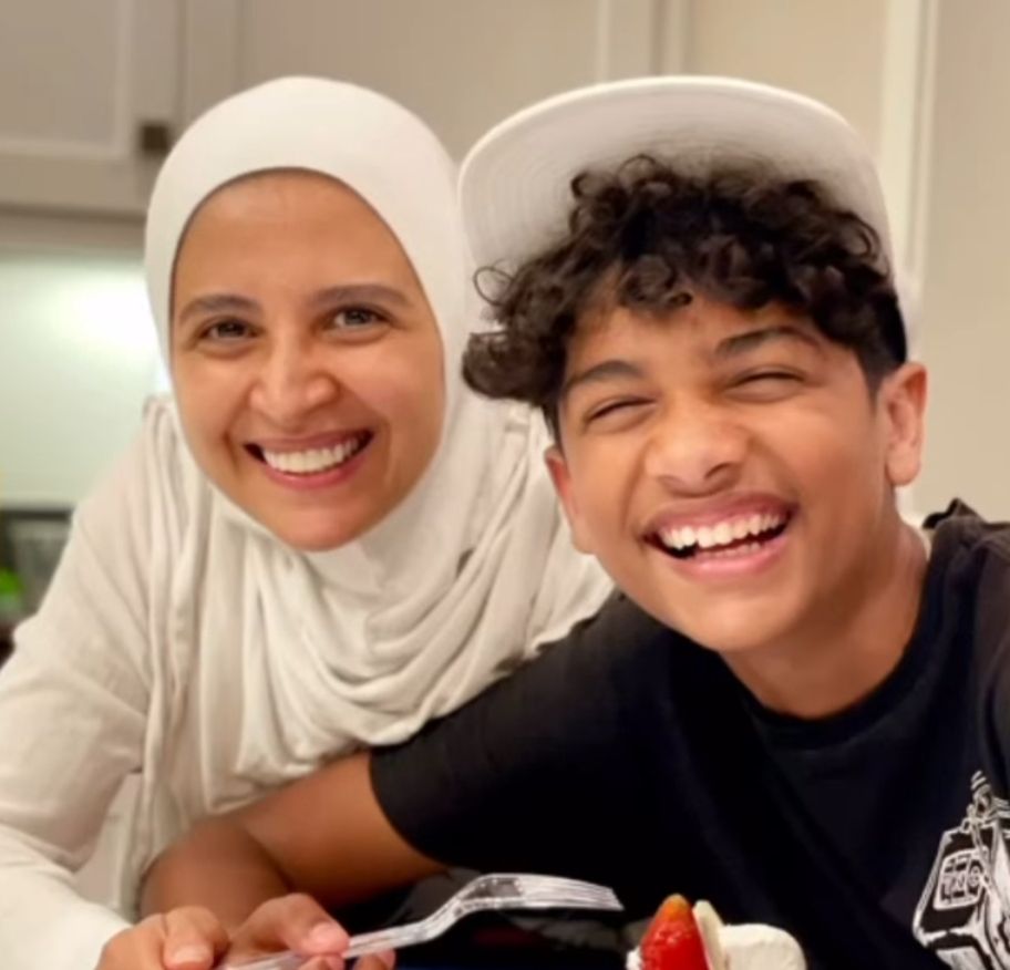 حنان ترك تحتفل بعيد ميلاد ابنها – شاهد