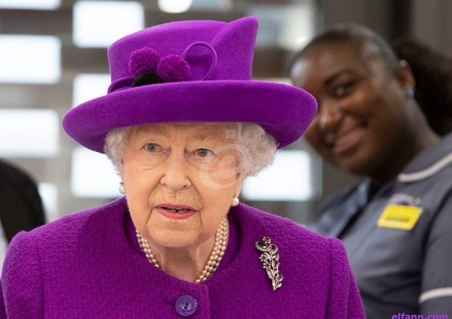 شاهد .. بالصورة - الملكة إليزابيث الثانية تظهر في عرض الخيول