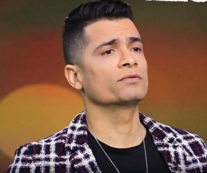 حسن شاكوش يعتذر لهاني شاكر ويوعده بالالتزام بالضوابط – فيديو