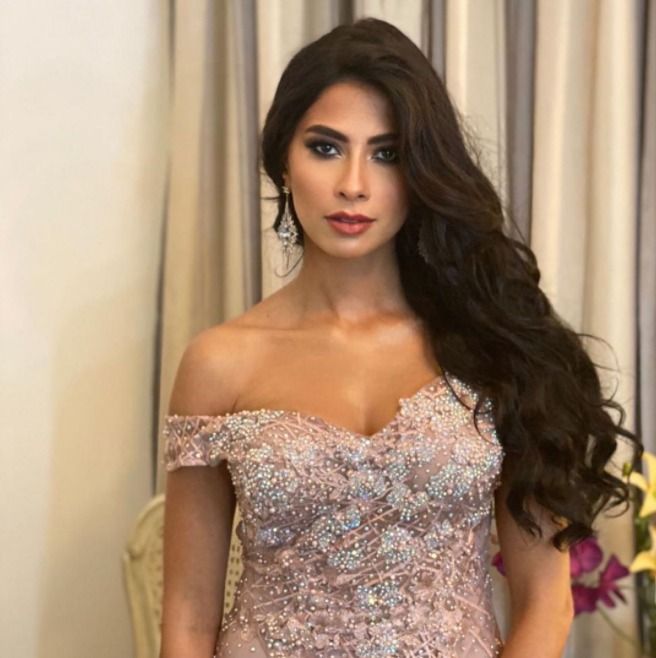 روبي خطفت القلوب بفستان مشجر جريء – شاهد