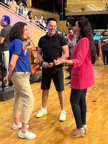 شاهد .. بالصور - بروفات مكثفة لـ أميرة سليم في كواليس التحضير بمرور ٢٠ عاما على إفتتاح مكتبة الاسكندرية