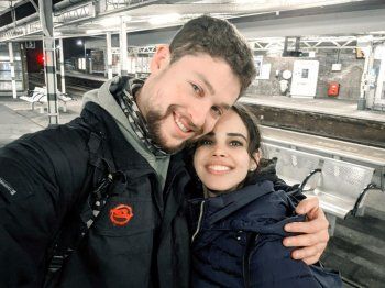 شاهد .. بالصورة- نور عمرو دياب تحتفل بعيد ميلاد خطيبها برومانسية