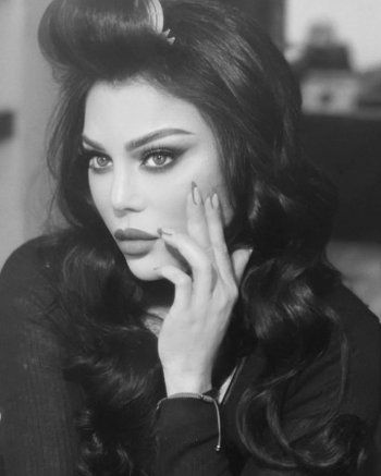 شاهد .. بعد عام على "لو كنت"..هيفا وهبي تخطف الأبصار بصورة لها تحضيراً لعمل جديد