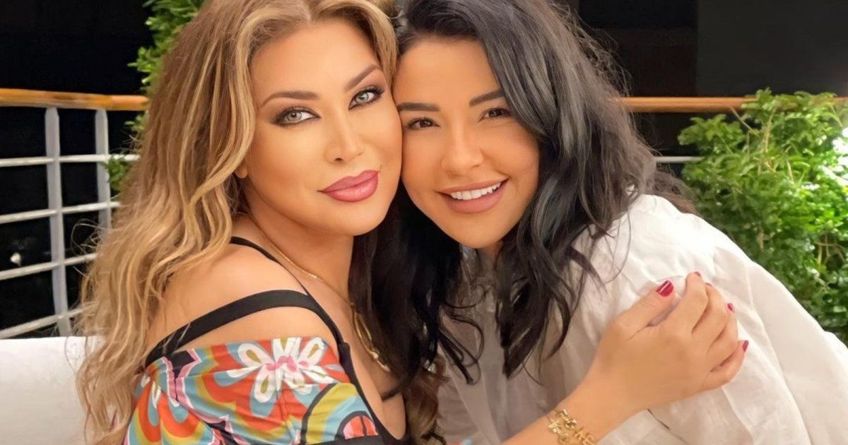 شاهد .. بالصورة- رسائل حب متبادلة بين نوال الزغبي وماغي بو غصن وإطلالتهما سحرت المتابعين