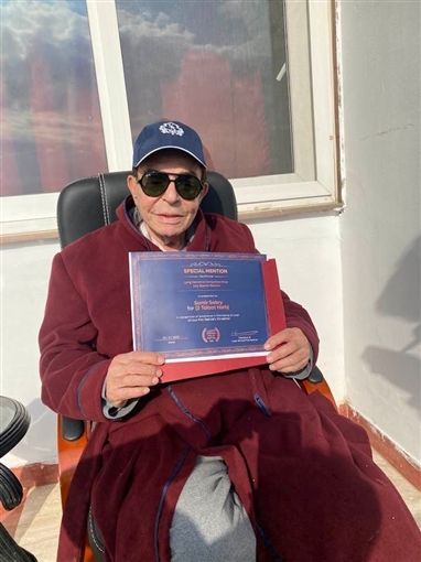 الضحكة الاخيرة .. إخر صورة لـ” سمير صبري ” قبل إيام من وفاته