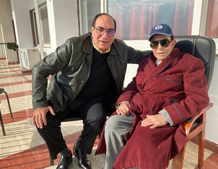 الضحكة الاخيرة .. إخر صورة لـ” سمير صبري ” قبل إيام من وفاته