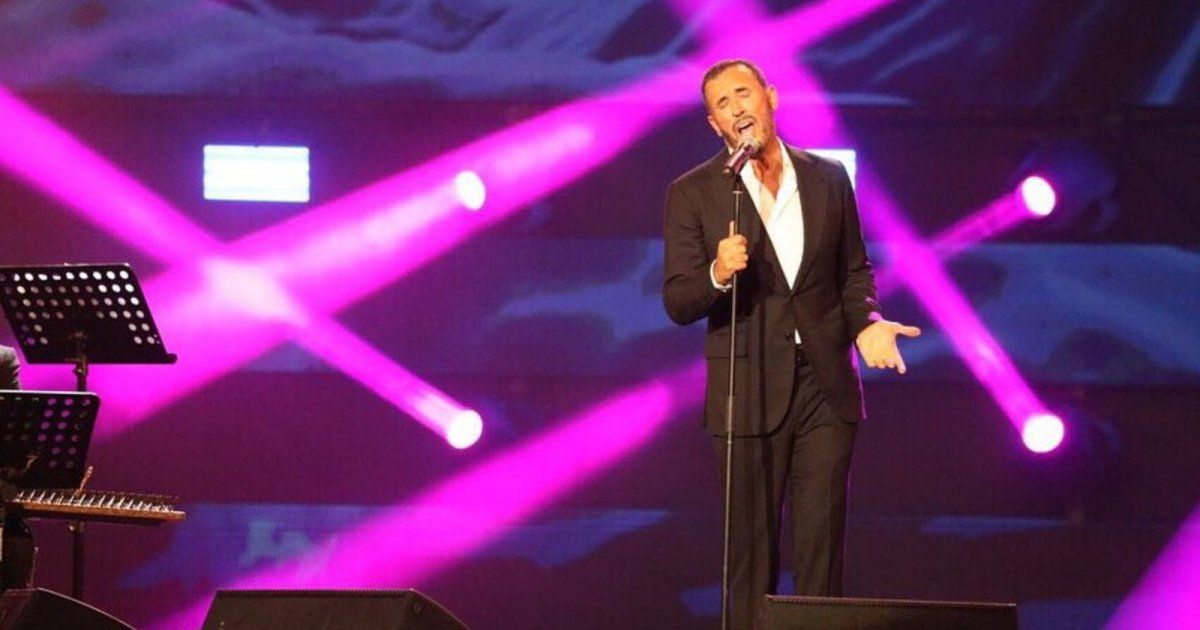 شاهد .. كاظم الساهر يحيي مهرجان الغناء بالفصحى في السعودية