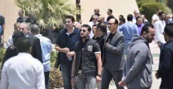 شاهد .. سمير صبري يُشَيَّع إلى مثواه الأخير بحضور فني وشعبي-بالصور