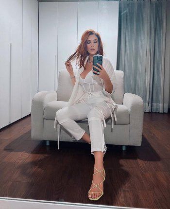 شاهد .. دانييلا رحمة تحبس الأنفاس بأحدث إطلالاتها.. هذا ما إرتدته