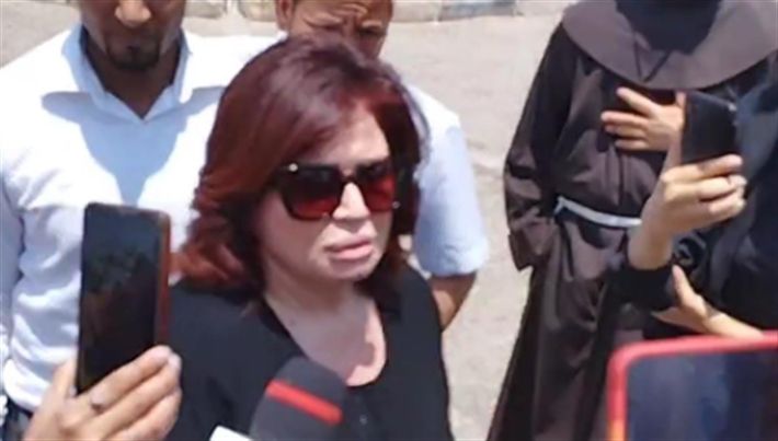 بالصور – تشيع جثمان سمير صبرى بحضور كامل لنجوم الفن