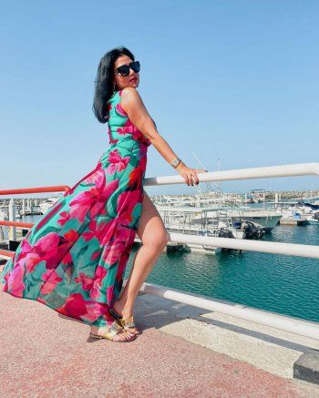 شاهد .. رانيا يوسف تستمتع بإجازتها الصيفية.. وهذه إطلالتها