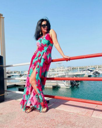 شاهد .. رانيا يوسف تستمتع بإجازتها الصيفية.. وهذه إطلالتها