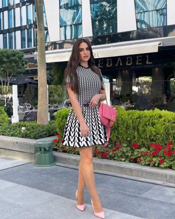 شاهد .. درة بإطلالة خاطفة للأنظار.. وفستانها حديث المتابعين