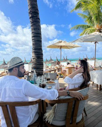 شاهد .. بالصور - الدكتورة خلود تحجز جزيرة بأكملها للإحتفال بعيد ميلاد زوجها والجمهور يتفاعل