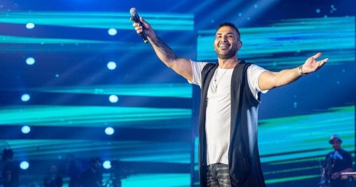 شاهد .. بالفيديو- أحمد سعد يطرب الجمهور في حفله بجدة