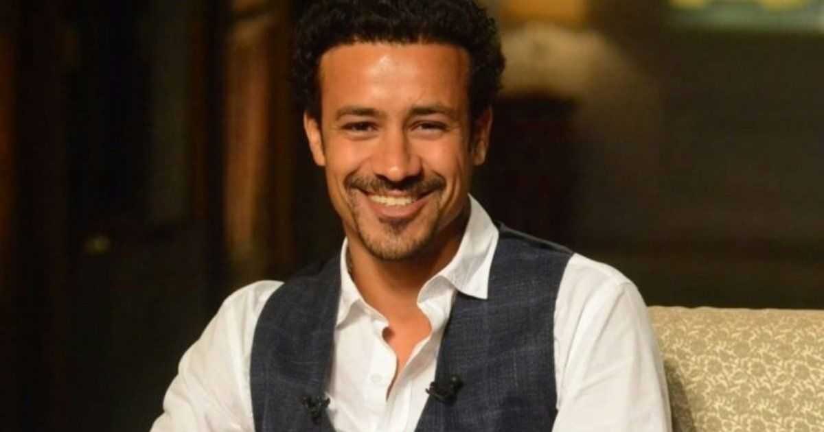 شاهد .. خاص- أحمد داوود يكشف للفن حقيقة الأفيهات بمسلسل "سوتس بالعربي"