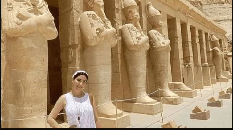 نسرين طافش تقع في مكان مسحور في الأقصر –