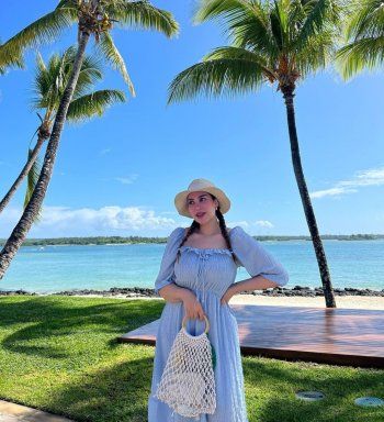 شاهد .. بالصور - الدكتورة خلود تحجز جزيرة بأكملها للإحتفال بعيد ميلاد زوجها والجمهور يتفاعل