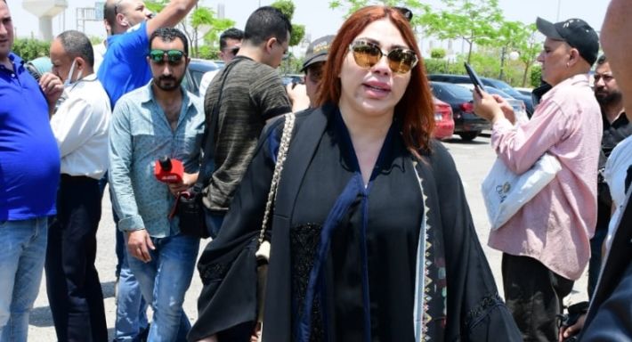 بعد أزمة جنازة سمير صبري – إيقاف غادة إبراهيم عن العمل من النقابة